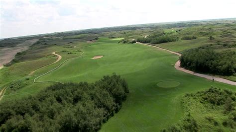 is dakota dunes open.